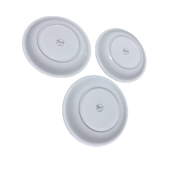 Three Gibson Festive Christmas Nutcracker Bear 11'1/8" Yellow Dinner Plates - Picture 11 of 11